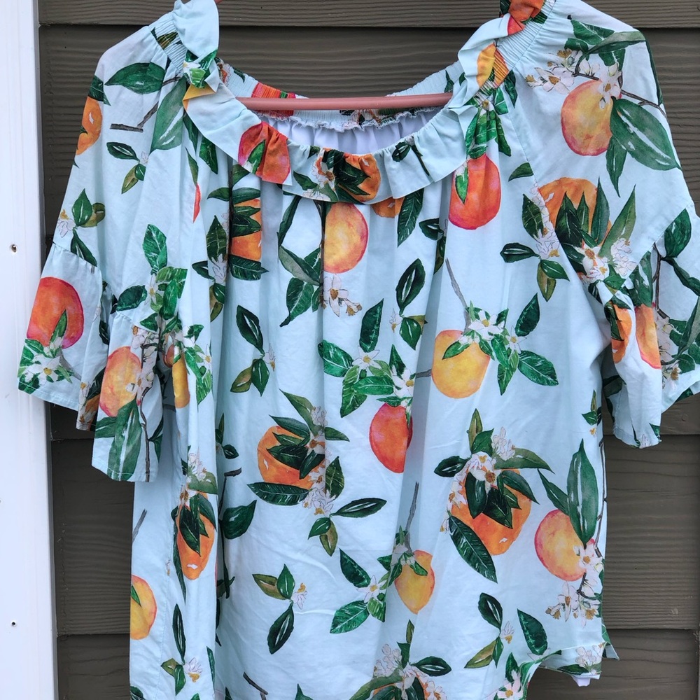 Brooke Wright citrus top